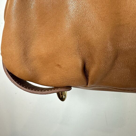 CC SKYE Camel Brown Lamb‎ leather shoulder Bag Gold Trim Clasp GUC - Picture 11 of 16
